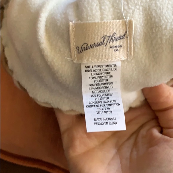 NWOT beanie - Picture 2 of 2